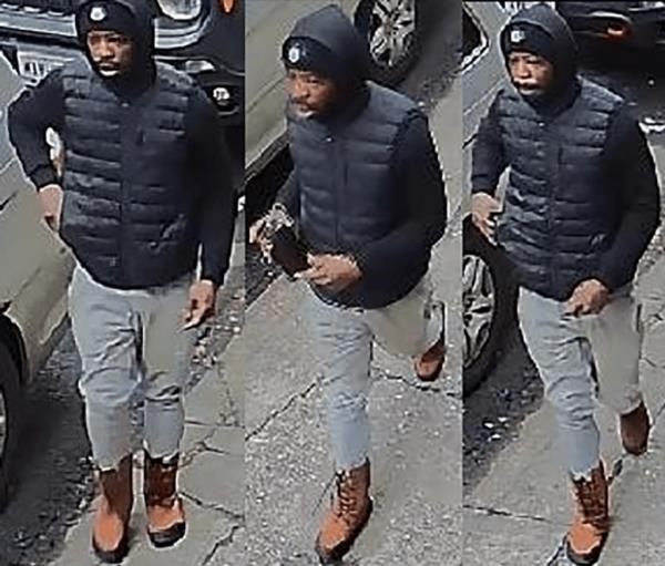 Surveillance images of the suspect who cops say stabbed a man who co<em></em>nfronted him for urinating on Downing Street near Varick Street.