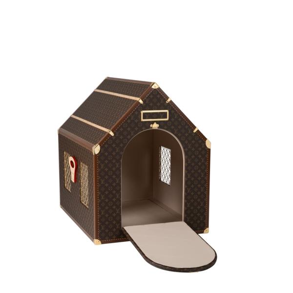 Louis Vuitton dog house