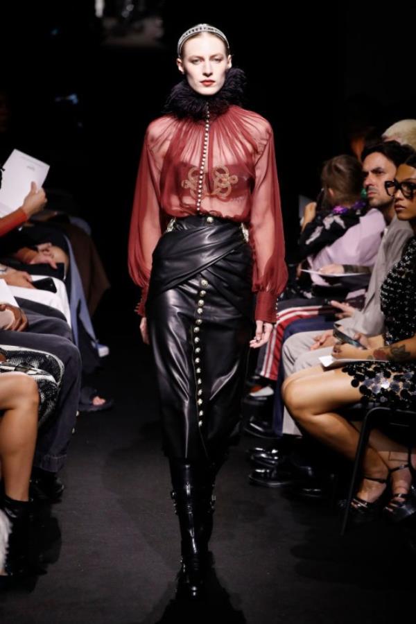 Jean Paul Gaultier : Runway - Paris Fashion Week - Haute Couture Fall/Winter 2023/2024