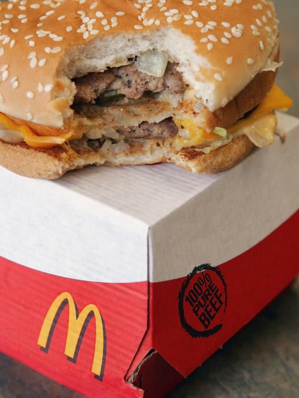 The lawsuit claims the Big Mac was not supposed to have cheese. 