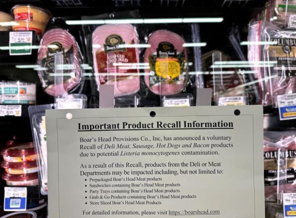  A recall notice is posted next to Boar's Head meats that are displayed at a Safeway store on July 31, 2024 in San Rafael, California. 