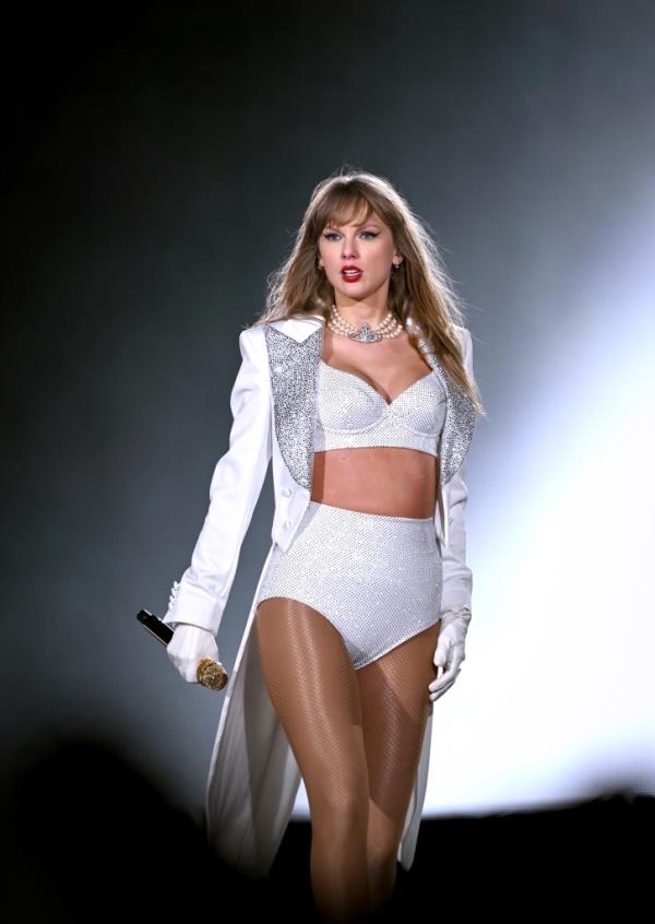 Taylor Swift performs on stage during during 