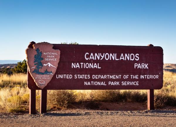 The entrance sign at the Island in the Sky entrance of Canyo<em></em>nlands Natio<em></em>nal Park