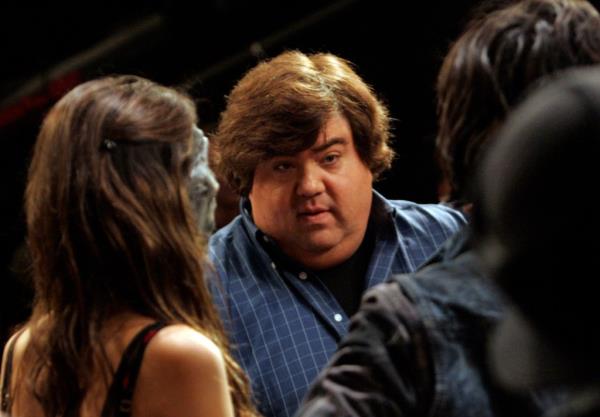 2009: Dan Schneider discussing a scene with 