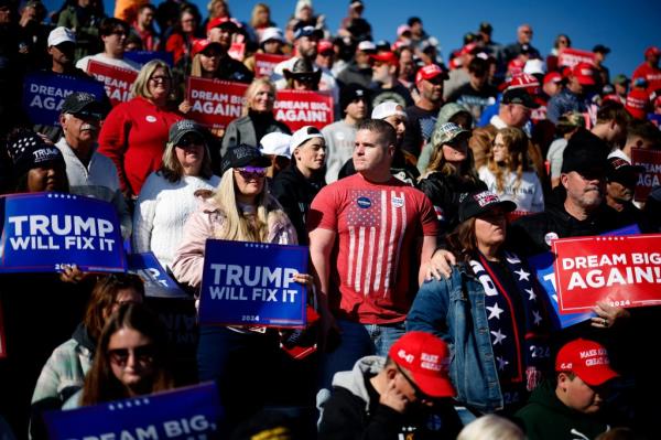 Trump supporters holding signs at his Lititz rally.