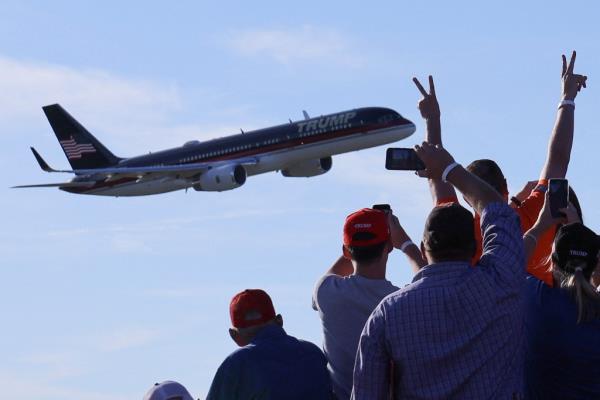 Trump plane