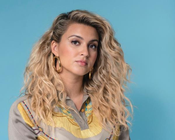 Tori Kelly