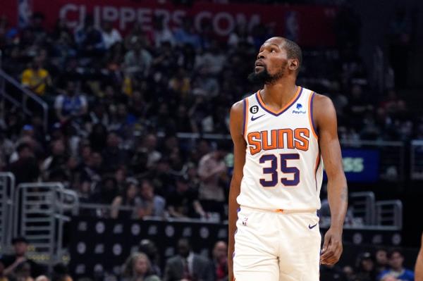 Phoenix Suns forward Kevin Durant stands n the curt during the first half in Game 4 of a first-round NBA basketball playoff series against the Los Angeles Clippers Saturday, April 22, 2023, in Los Angeles.