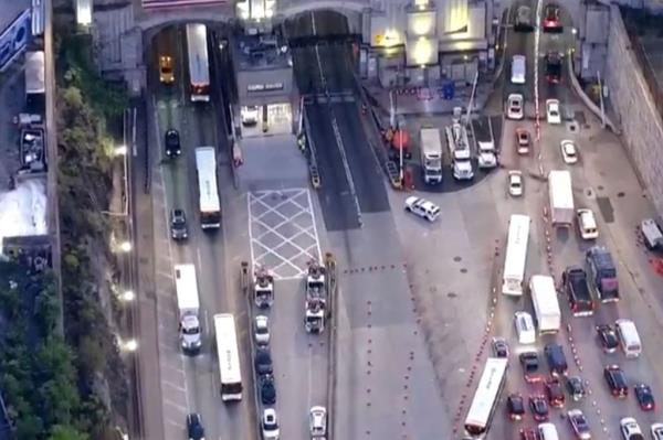 The site of the backup at the Lincoln Tunnel.