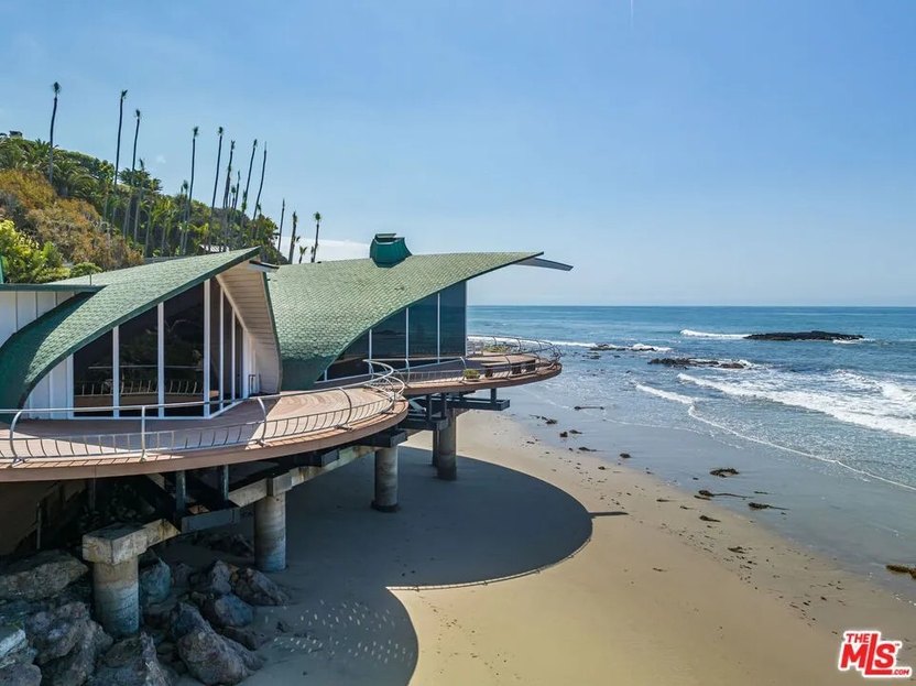 Karlie Kloss buys Wave House in Malibu