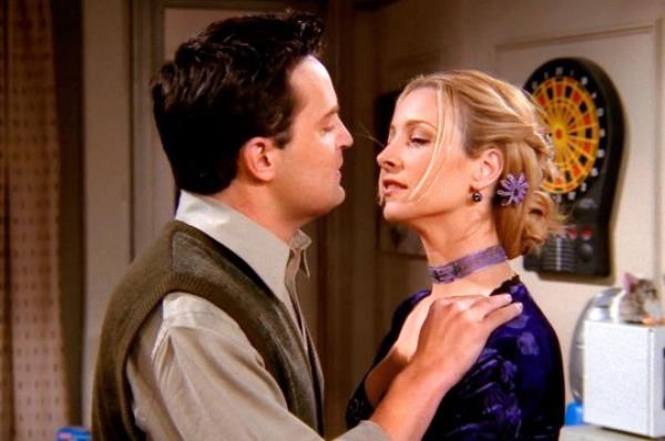 Phoebe Chandler Friends Lisa Kudrow Matthew Perry