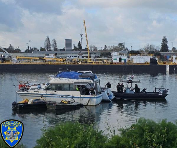 Oakland police arrest alleged burglars as part of an o<em></em>ngoing crackdown on seafaring bandits in the Oakland-Alameda Estuary. 