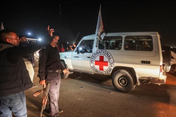 A Red Cross vehicle, as part of a co<em></em>nvoy believed to be carrying hostages abducted by Hamas militants during the October 7th attack on Israel, arrives at the Rafah border, amid a hostages-priso<em></em>ners swap deal between Hamas and Israel, in the southern Gaza Strip. (Credit Image: ? 