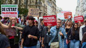 Thousands rally against new French prime minister (VIDEOS)