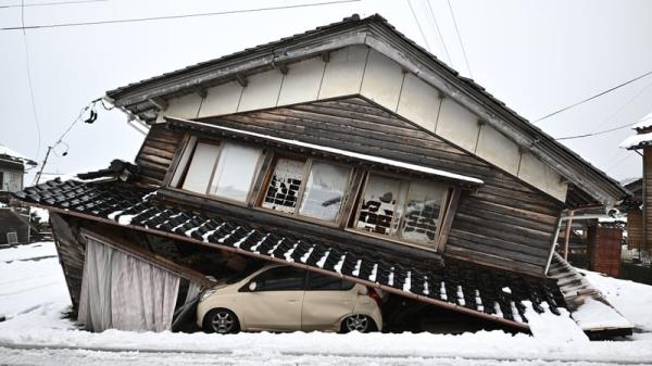 The snow and icy weather has hampered rescue efforts